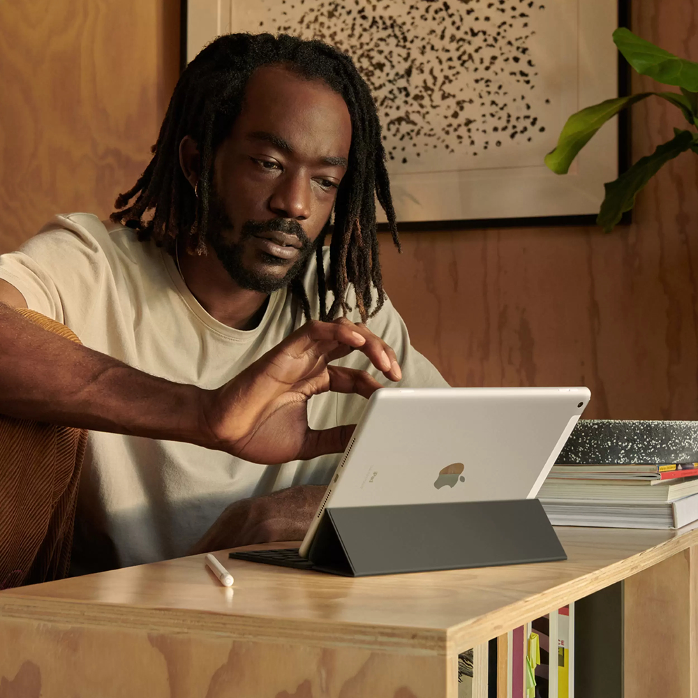 Apple iPad 2021 A13 Bionic/64Gb 10.2" IPS 2160x1620/3G/iOS/серый космос/BT/GPS/8Mp